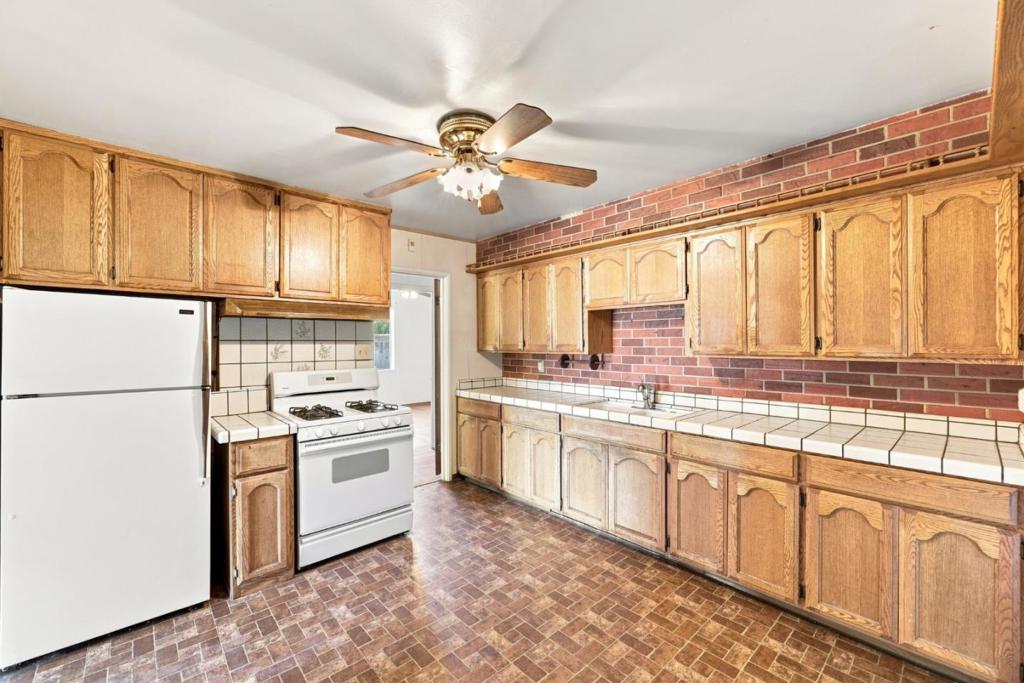 1037 Blair Avenue Property Photo 10