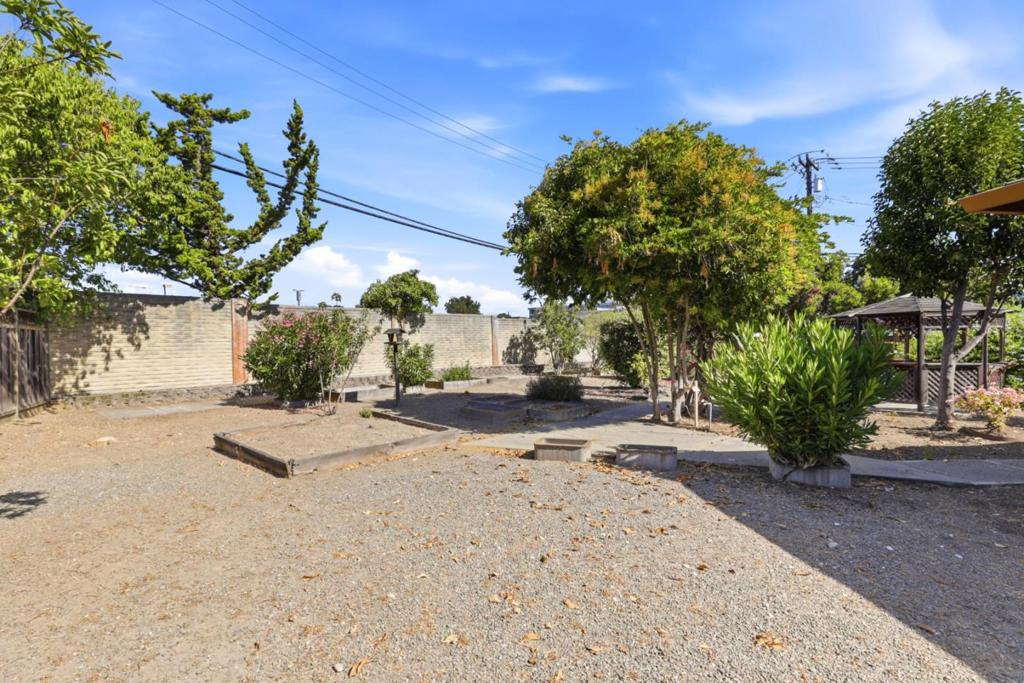 1037 Blair Avenue Property Photo 29