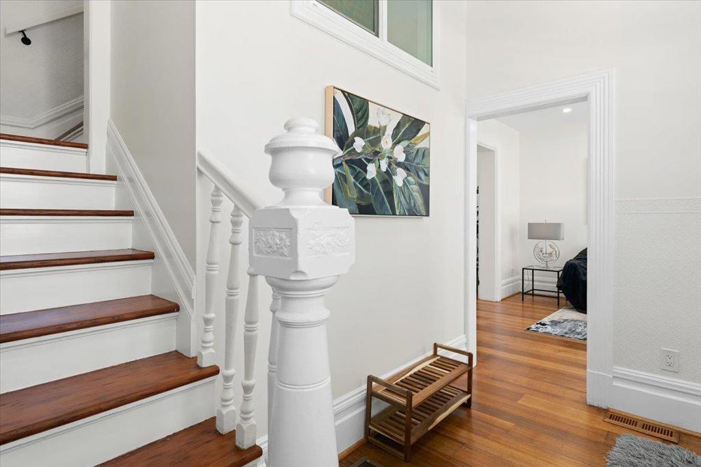 1737 Mckinnon Property Photo 4