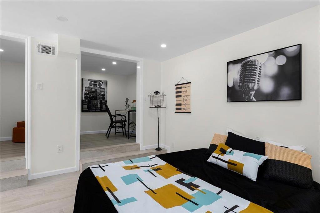 1737 Mckinnon Property Photo 29