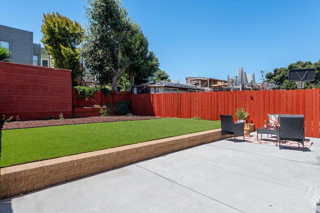 1737 Mckinnon Property Photo 38