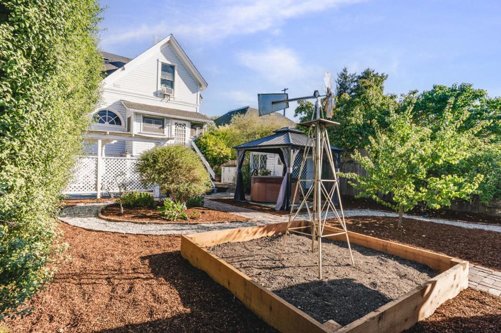 1051 Harrison Street Property Photo 62