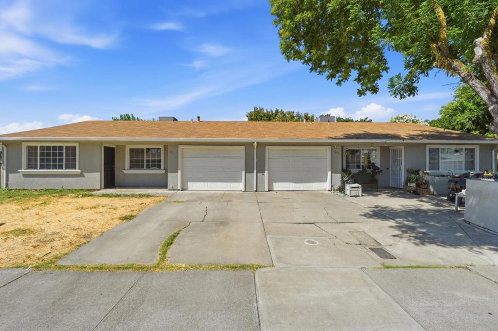8711 Kelley Drive Property Photo 2