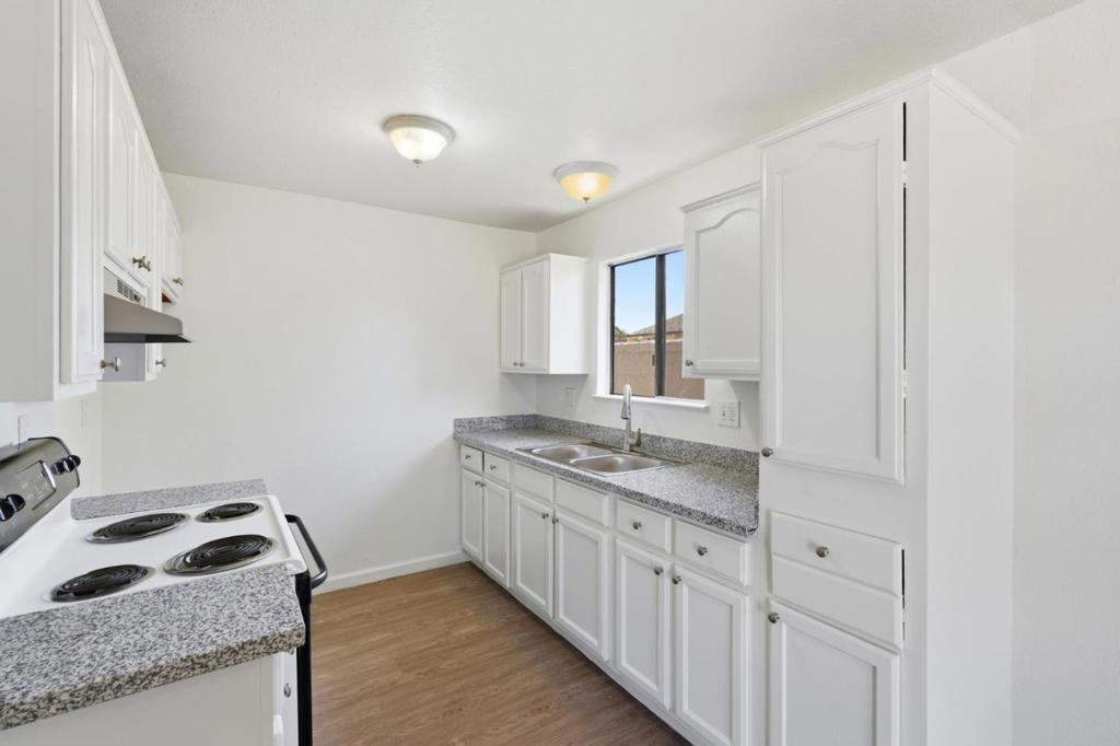 8711 Kelley Drive Property Photo 10