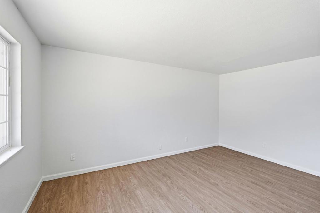 8711 Kelley Drive Property Photo 13
