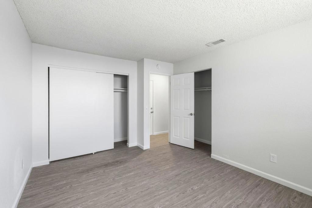 8711 Kelley Drive Property Photo 16
