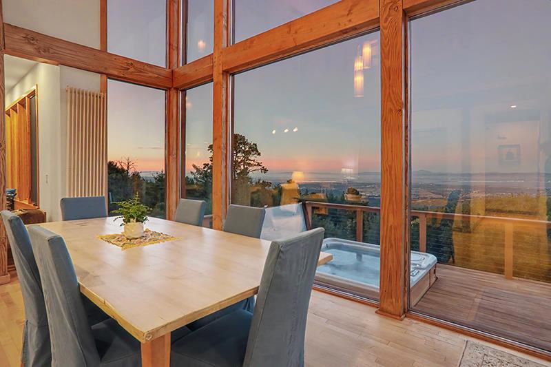20421 Skyline Boulevard Property Photo 7