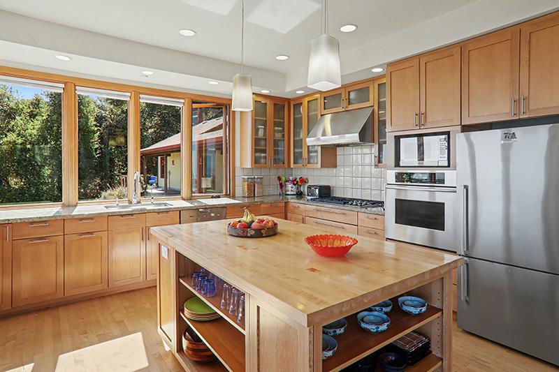 20421 Skyline Boulevard Property Photo 16