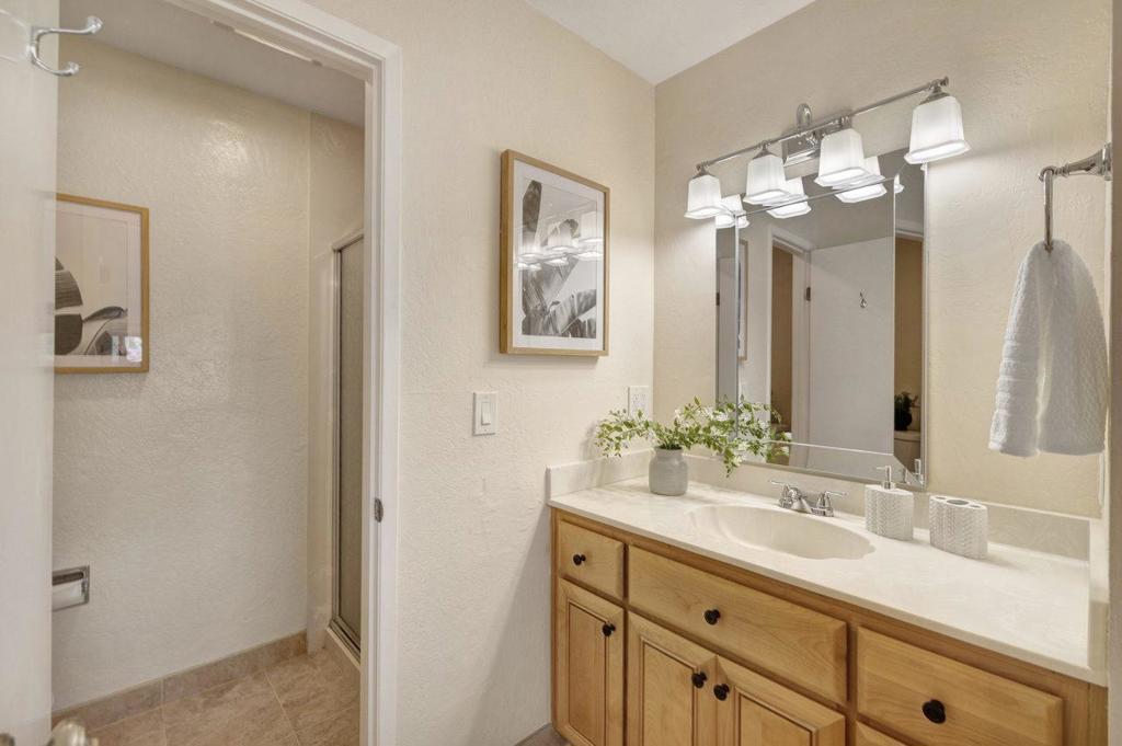 1396 Pinehurst Square Property Photo 24