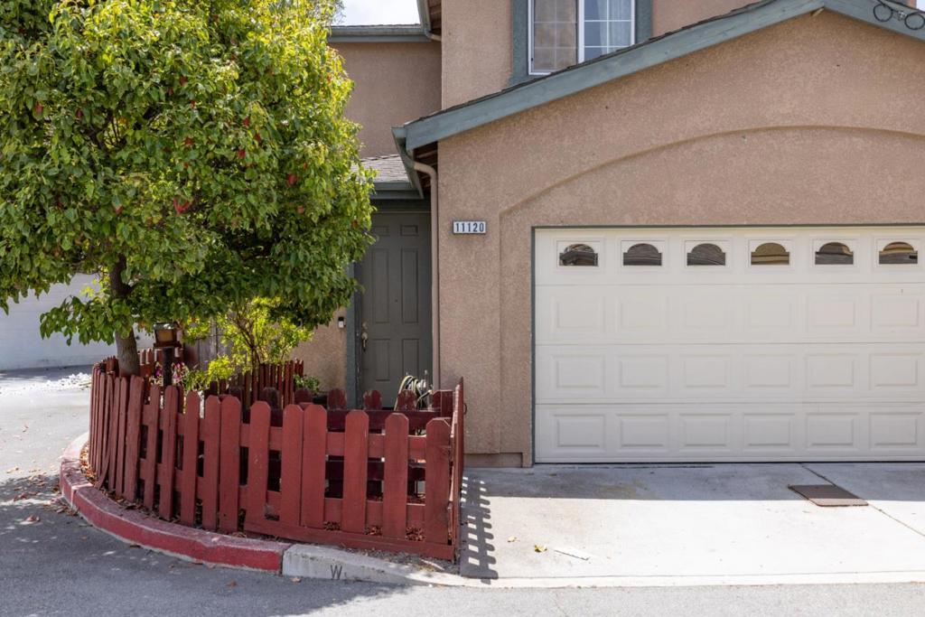 11120 Union Circle Property Photo 3
