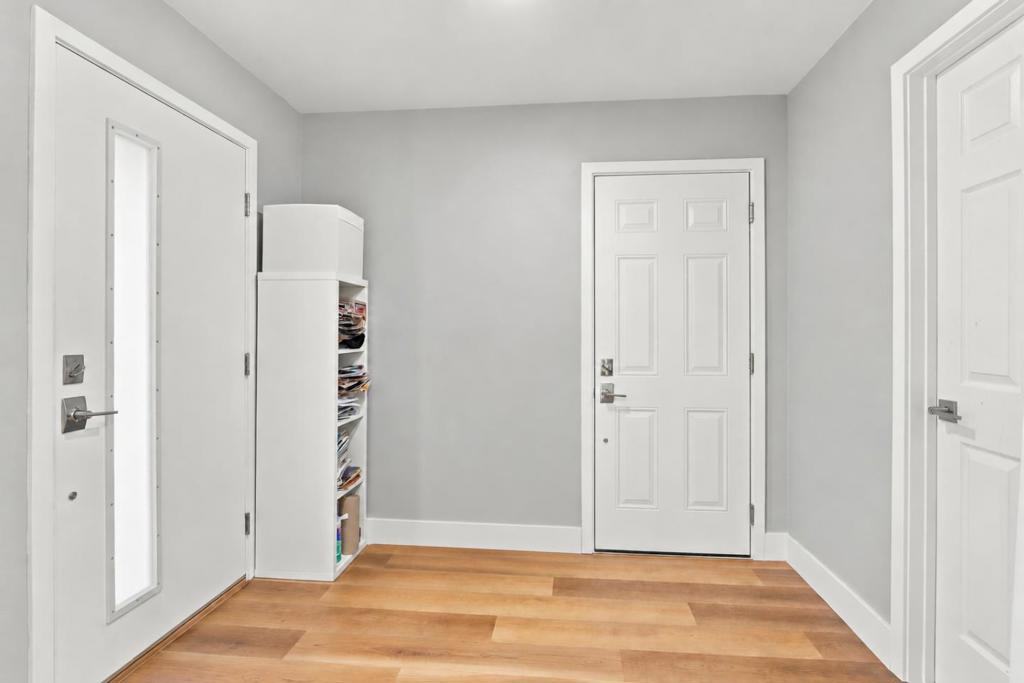 588 Borregas Avenue Property Photo 19