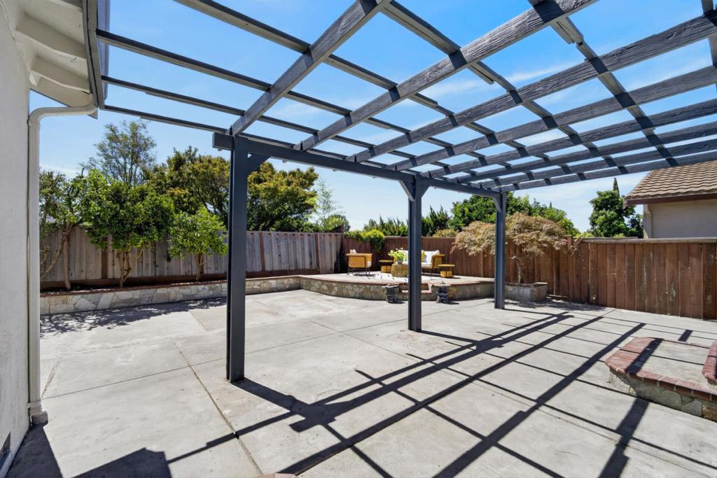 3362 Cropley Avenue Property Photo 42