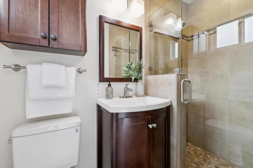 817 Railroad Avenue Property Photo 20