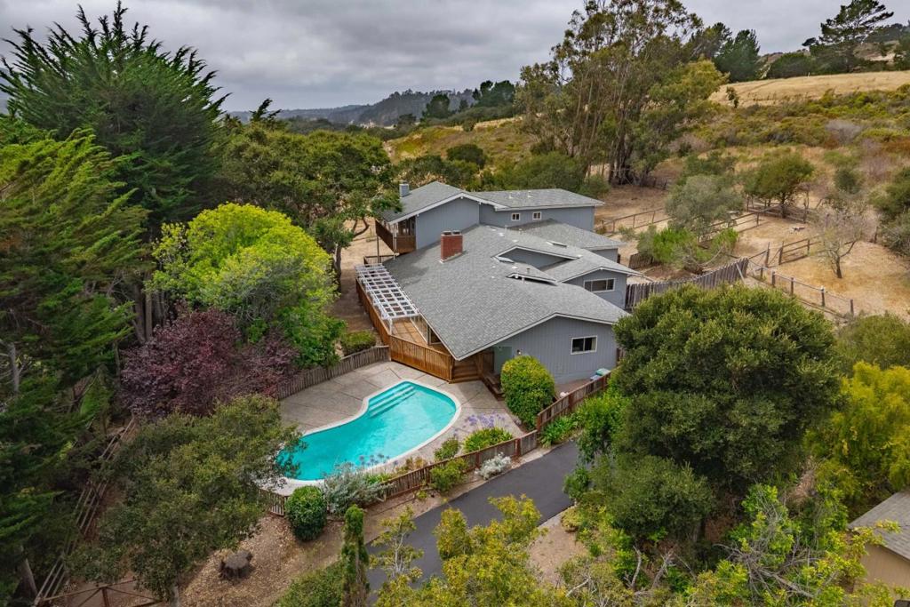 6965 Carmel Valley Road Property Photo 1