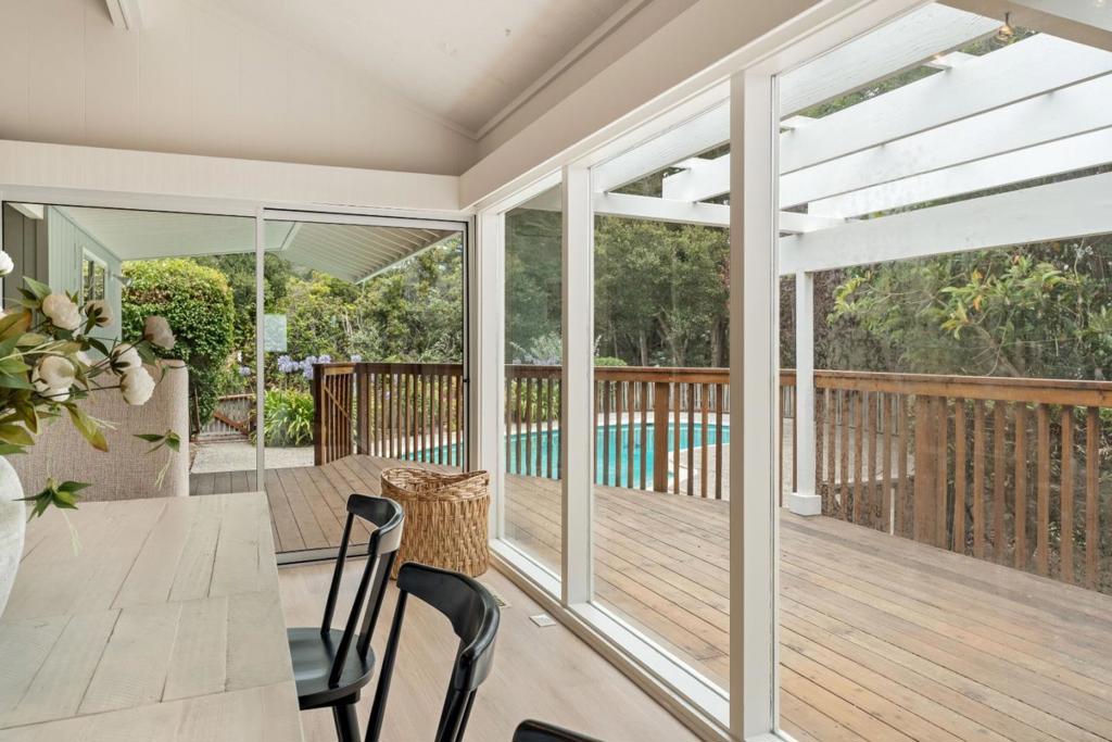6965 Carmel Valley Road Property Photo 15