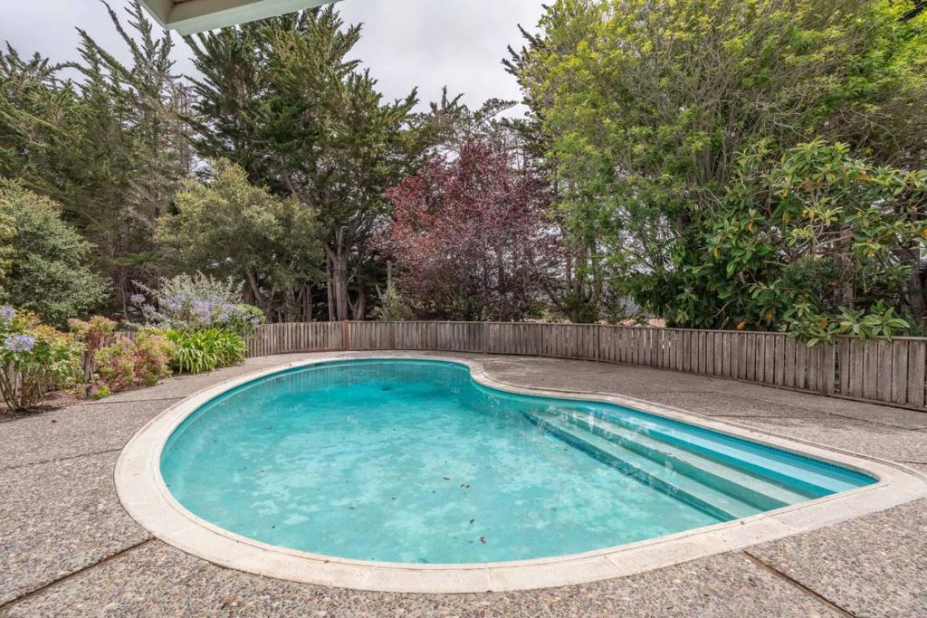 6965 Carmel Valley Road Property Photo 16