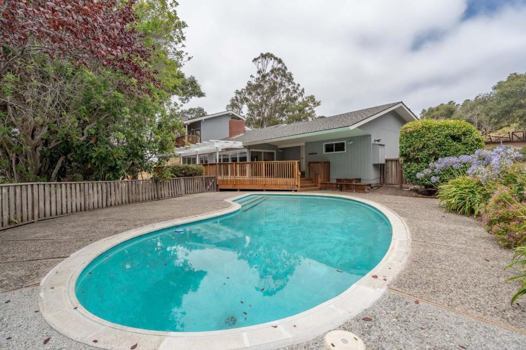 6965 Carmel Valley Road Property Photo 17