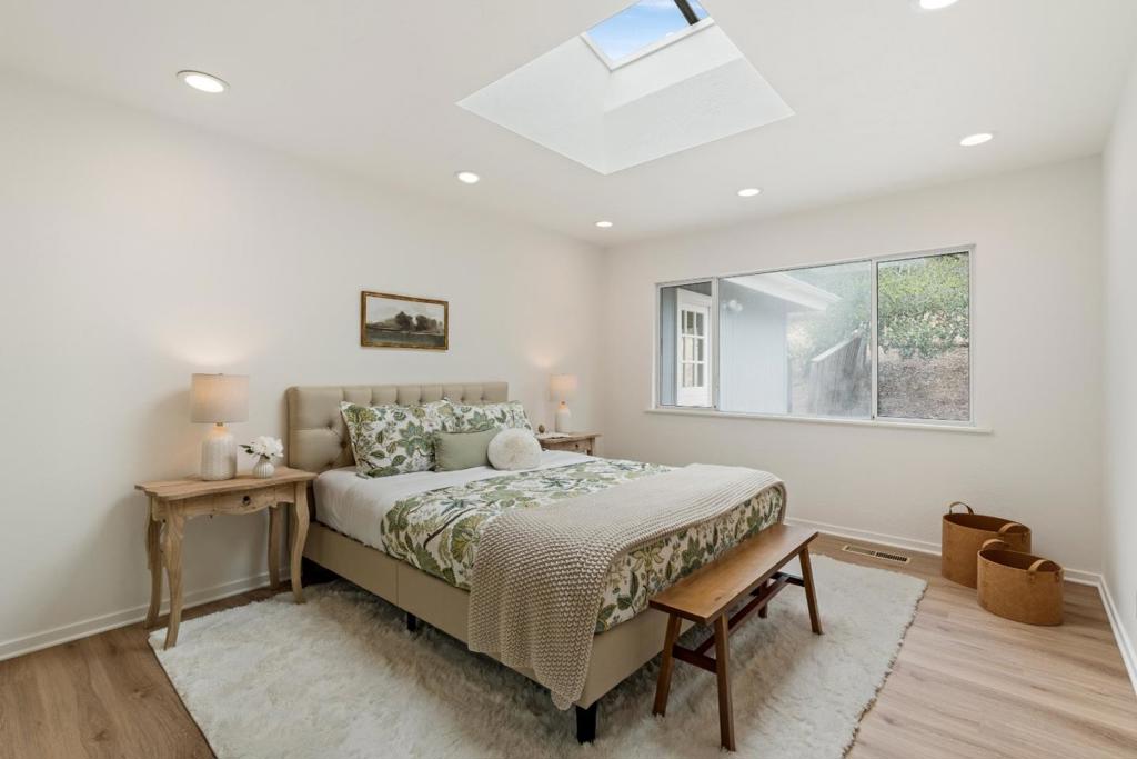 6965 Carmel Valley Road Property Photo 19
