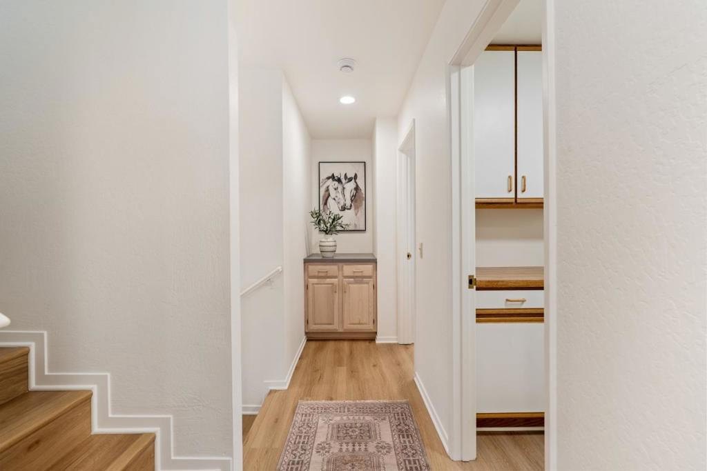 6965 Carmel Valley Road Property Photo 22