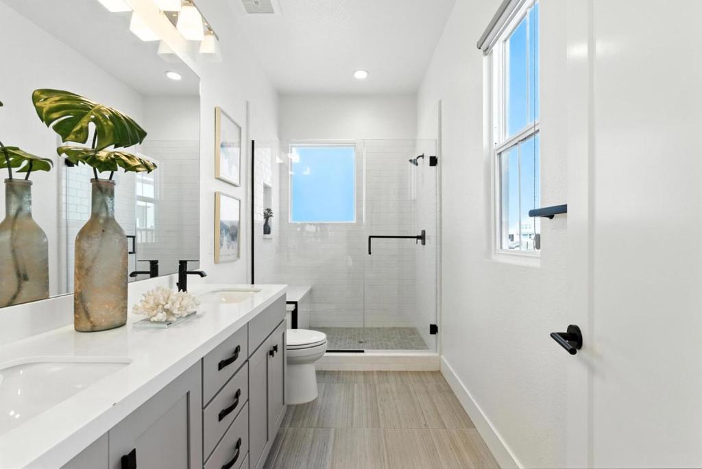 467 Halcyon Place Property Photo 49
