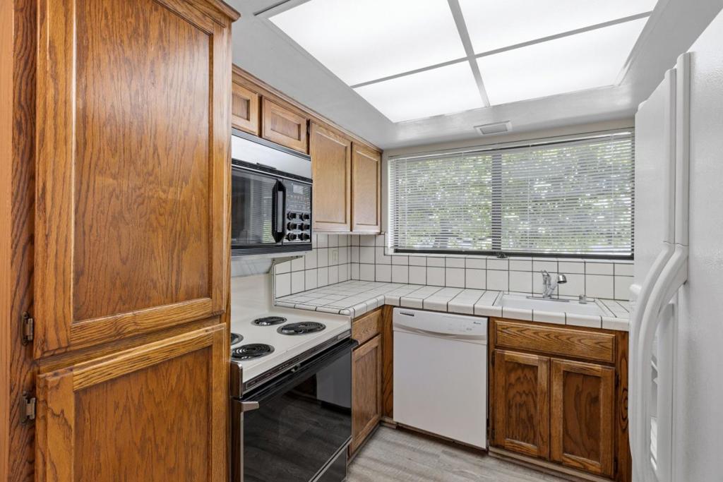 ML82056699 Property Photo 13