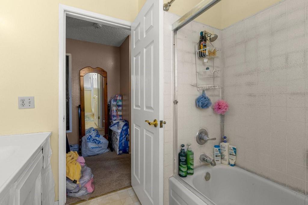 1128 Oakmont Drive Property Photo 67