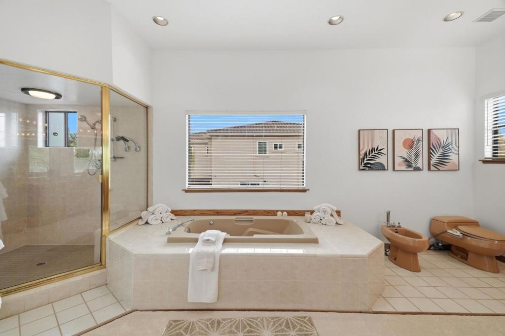 2080 Rancho Higuera Court Property Photo 38