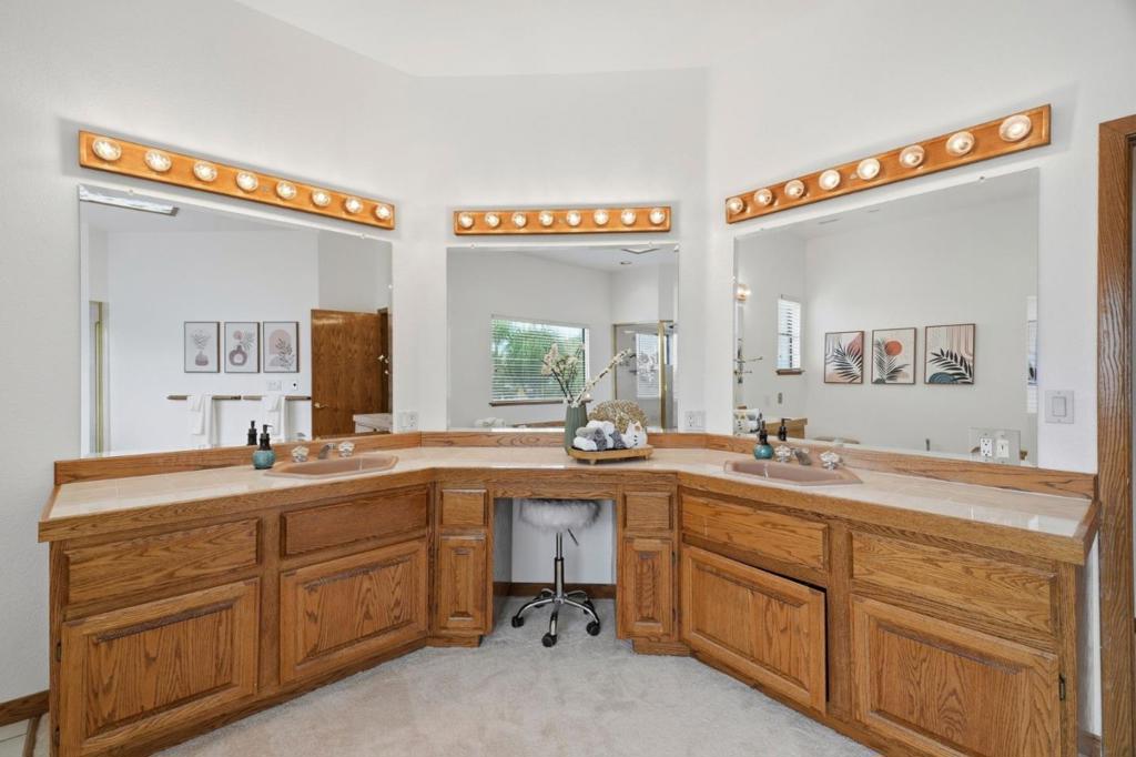 2080 Rancho Higuera Court Property Photo 39