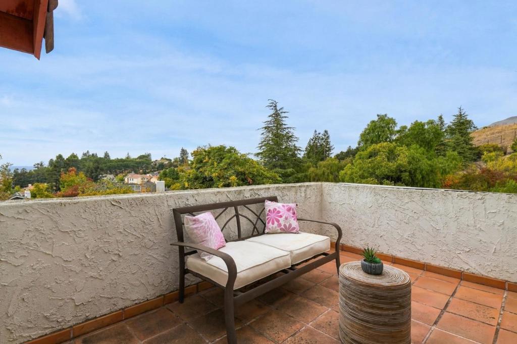 2080 Rancho Higuera Court Property Photo 42