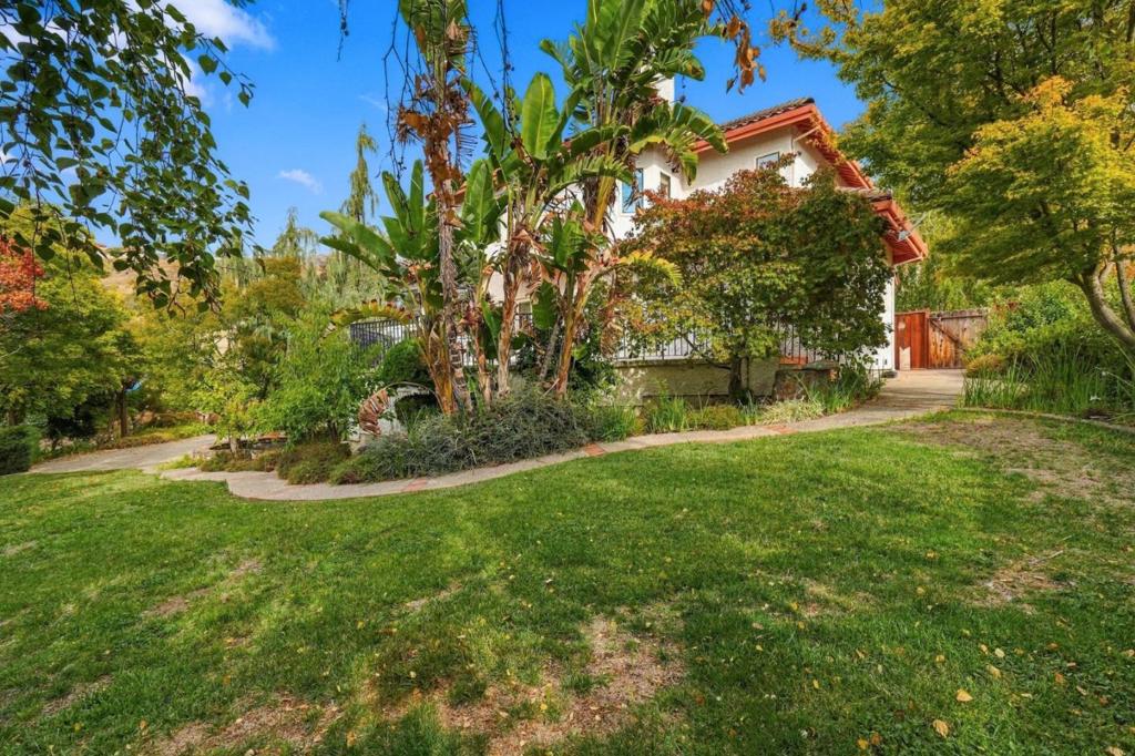2080 Rancho Higuera Court Property Photo 52
