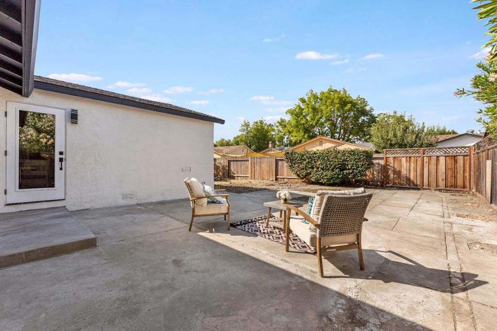 34843 Warwick Court Property Photo 35
