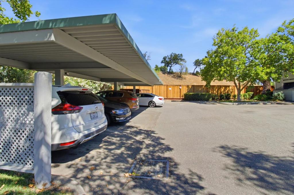 3530 Silver Oaks Way Property Photo 43