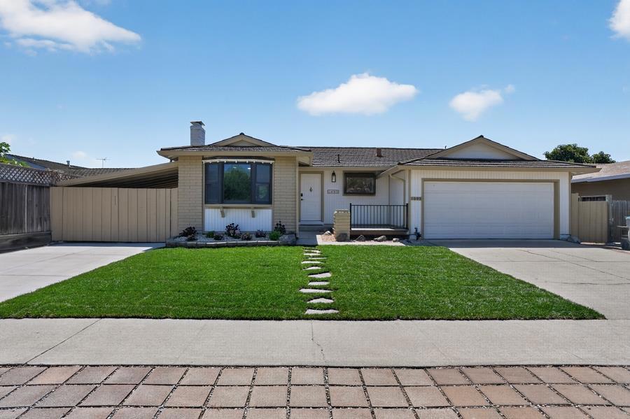 1695 Wickham Road Property Photo 1