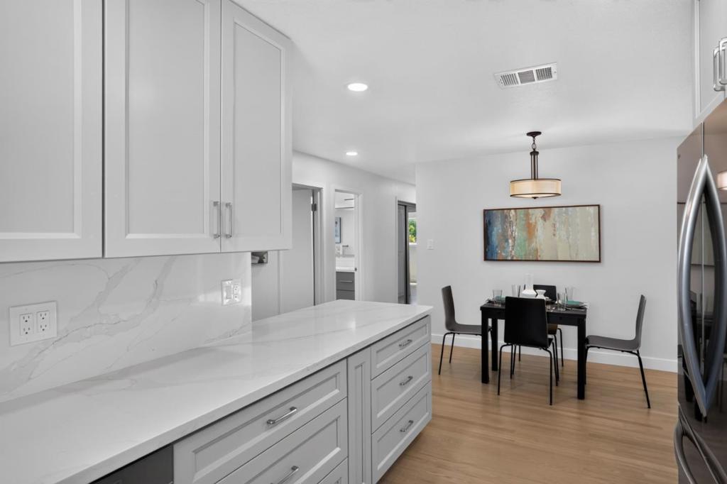 1695 Wickham Road Property Photo 8