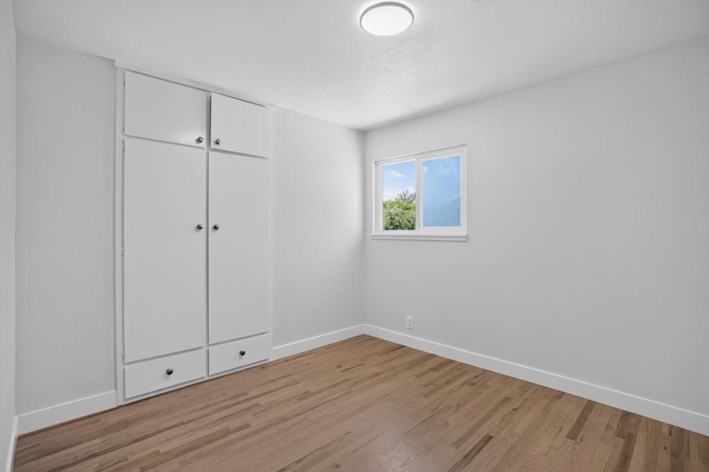 1695 Wickham Road Property Photo 19