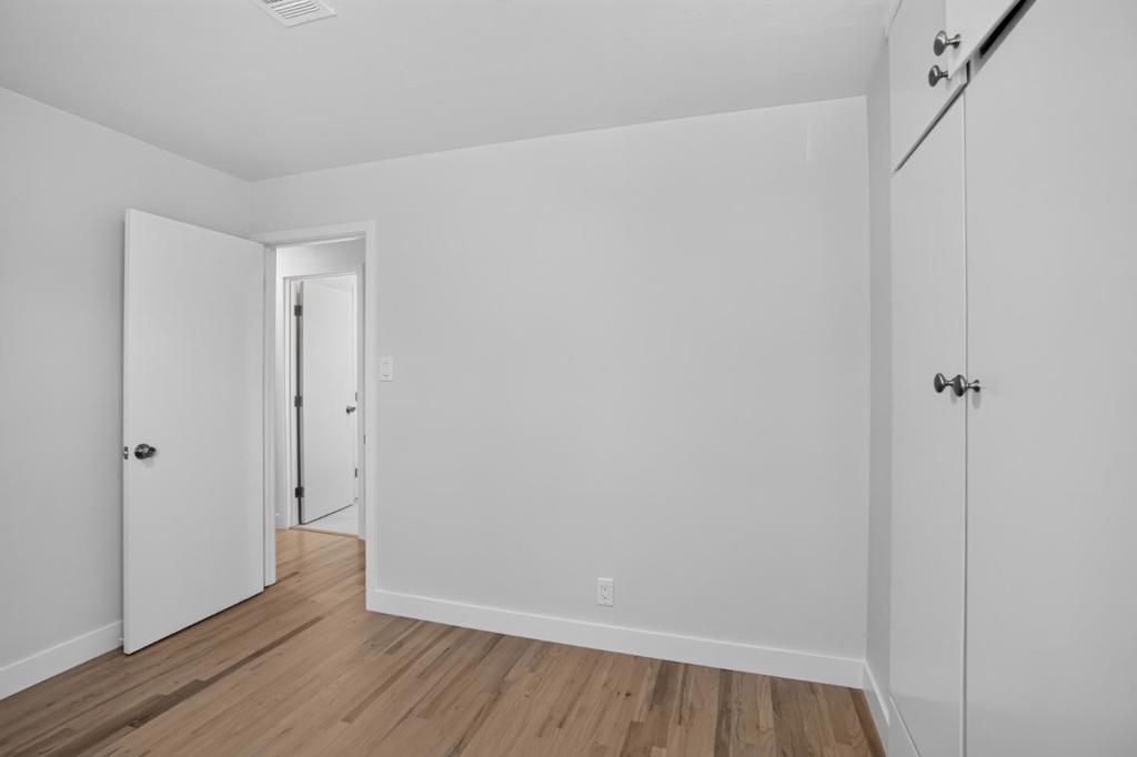 1695 Wickham Road Property Photo 20