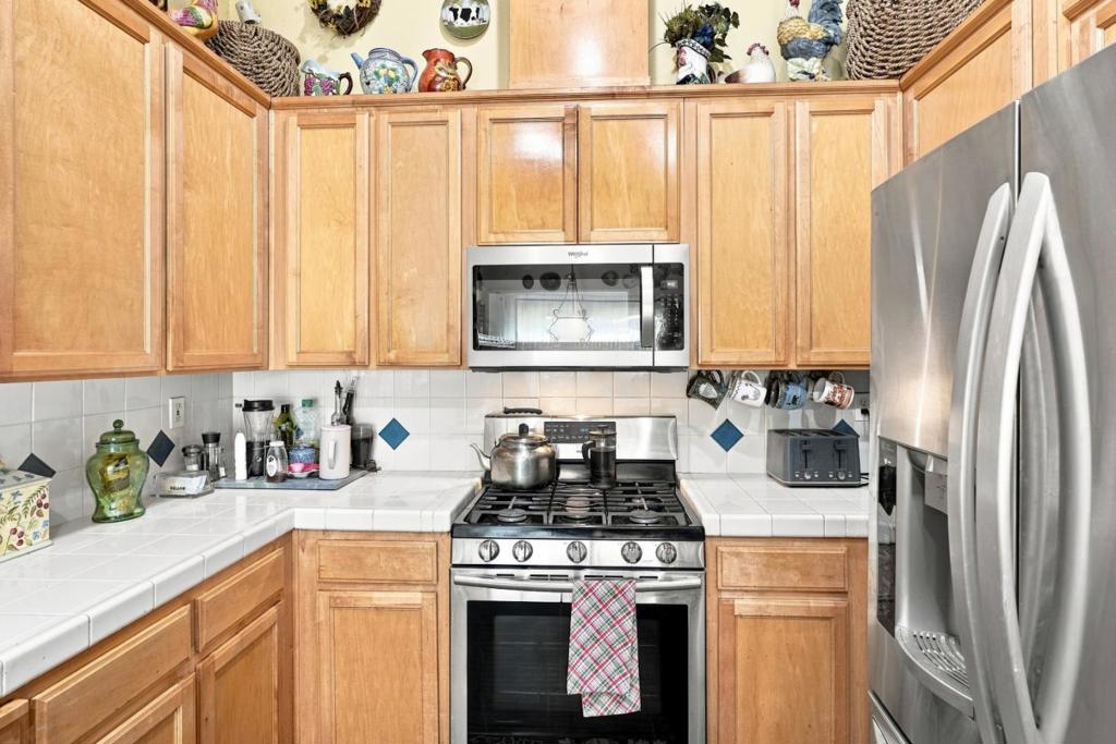 647 Elmwood Drive Property Photo 13