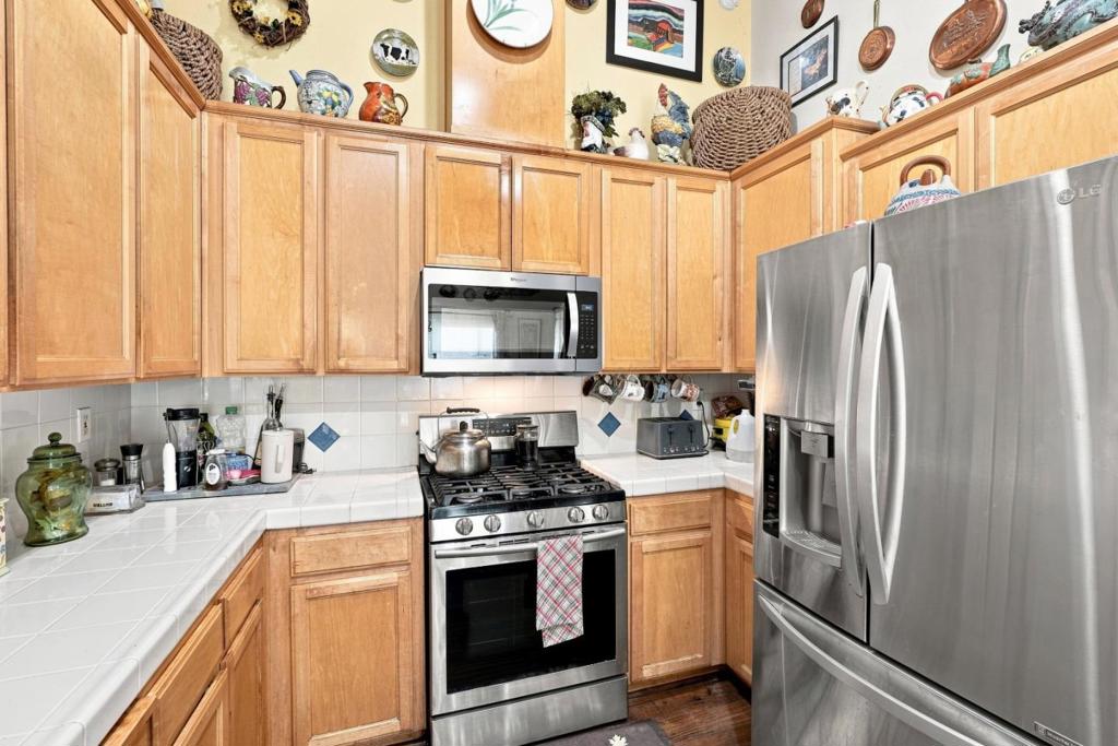 647 Elmwood Drive Property Photo 16