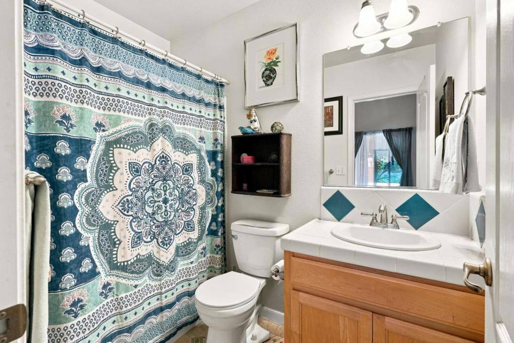 647 Elmwood Drive Property Photo 33