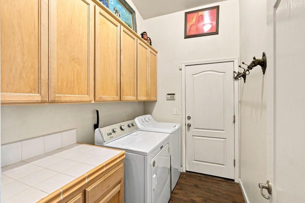 647 Elmwood Drive Property Photo 38