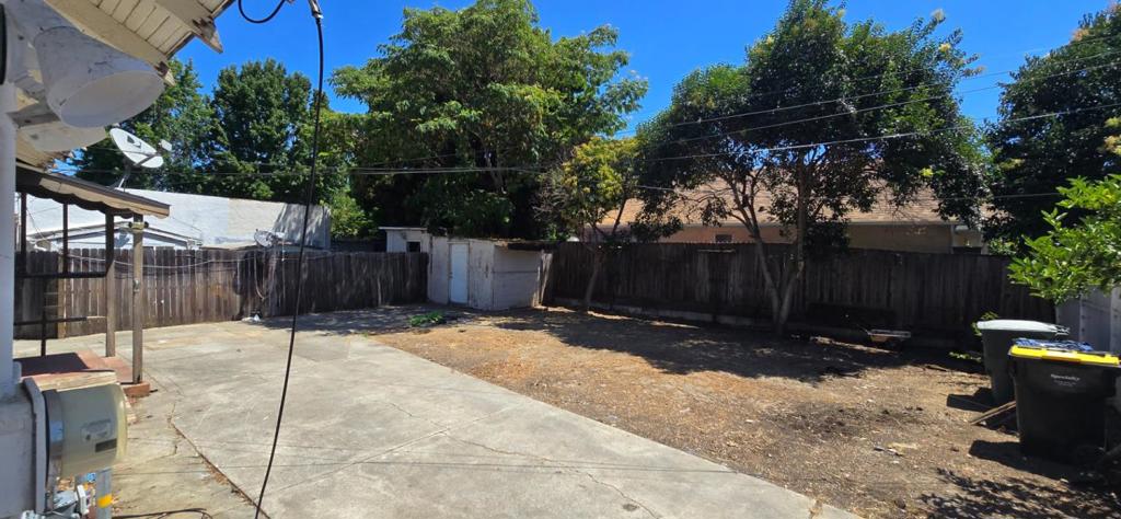 393 Beemer Avenue Property Photo 14