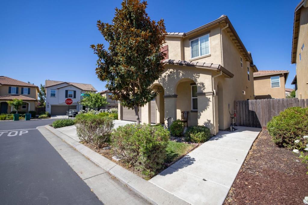 ML82056768 Property Photo 3