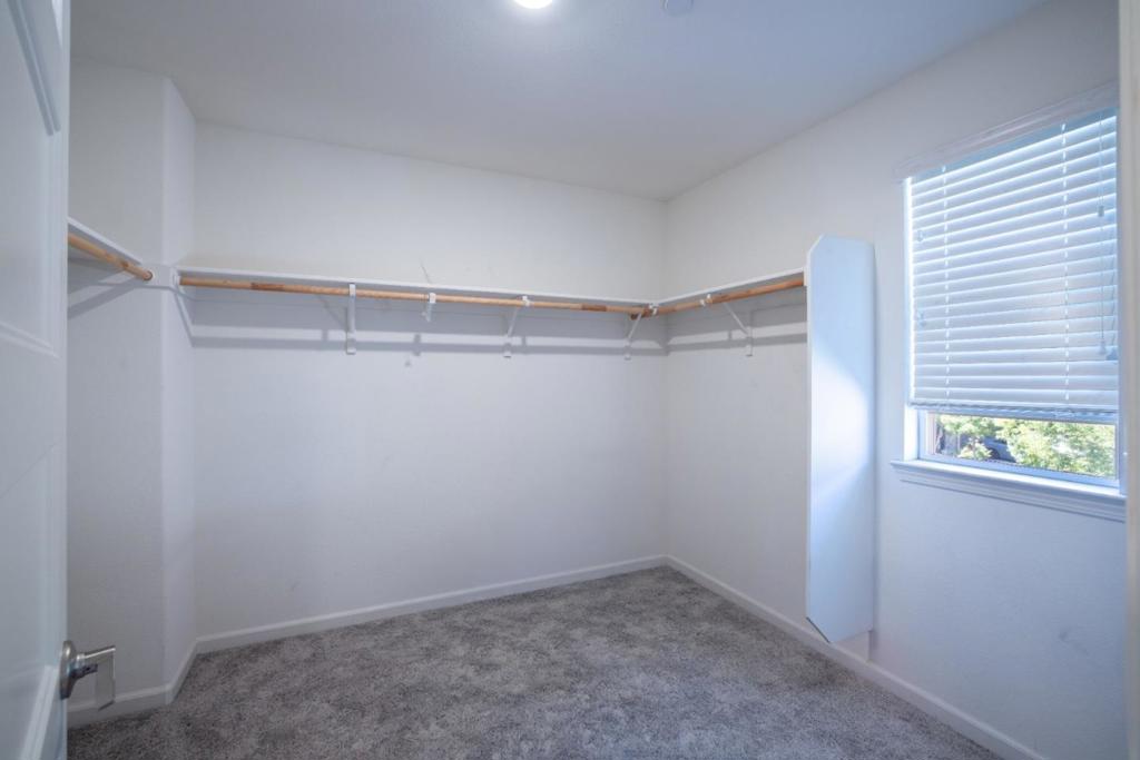 ML82056768 Property Photo 24