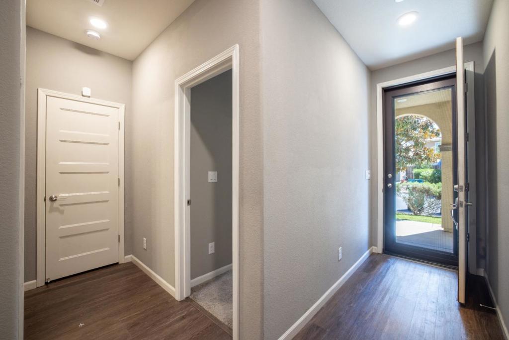 ML82056768 Property Photo 25