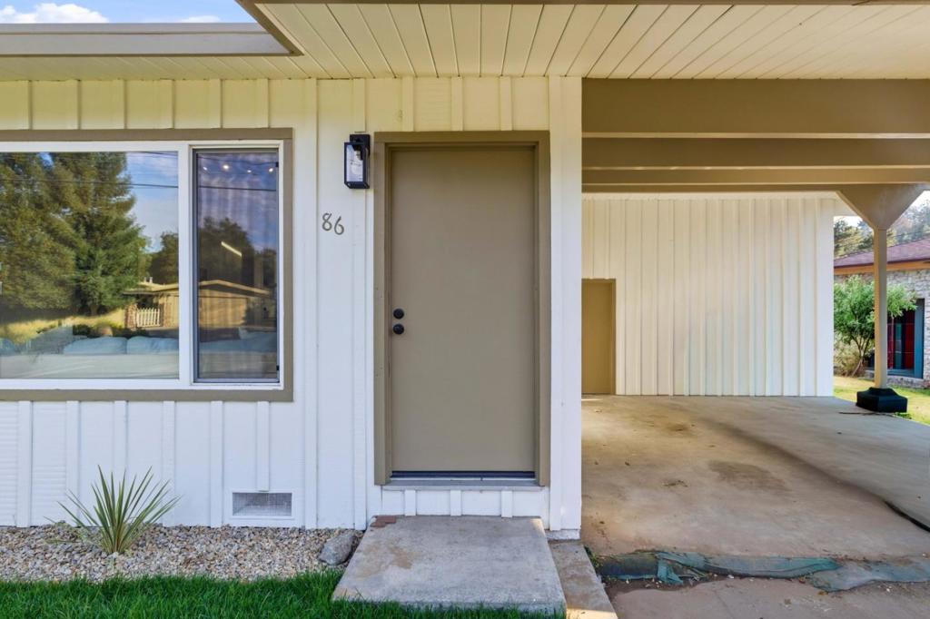 86 Blake Avenue Property Photo 4