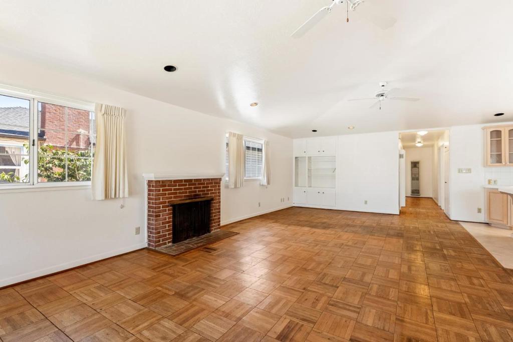 208 Angelus Drive Property Photo 6