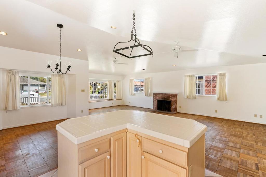 208 Angelus Drive Property Photo 13