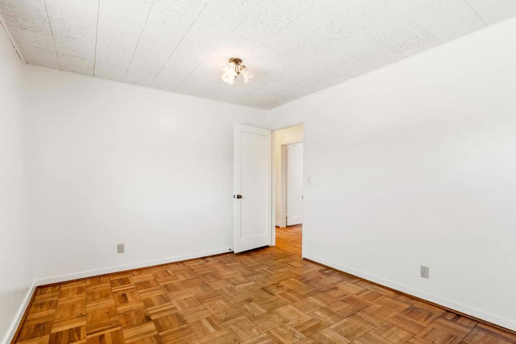 208 Angelus Drive Property Photo 21
