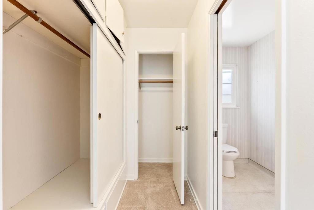 208 Angelus Drive Property Photo 25
