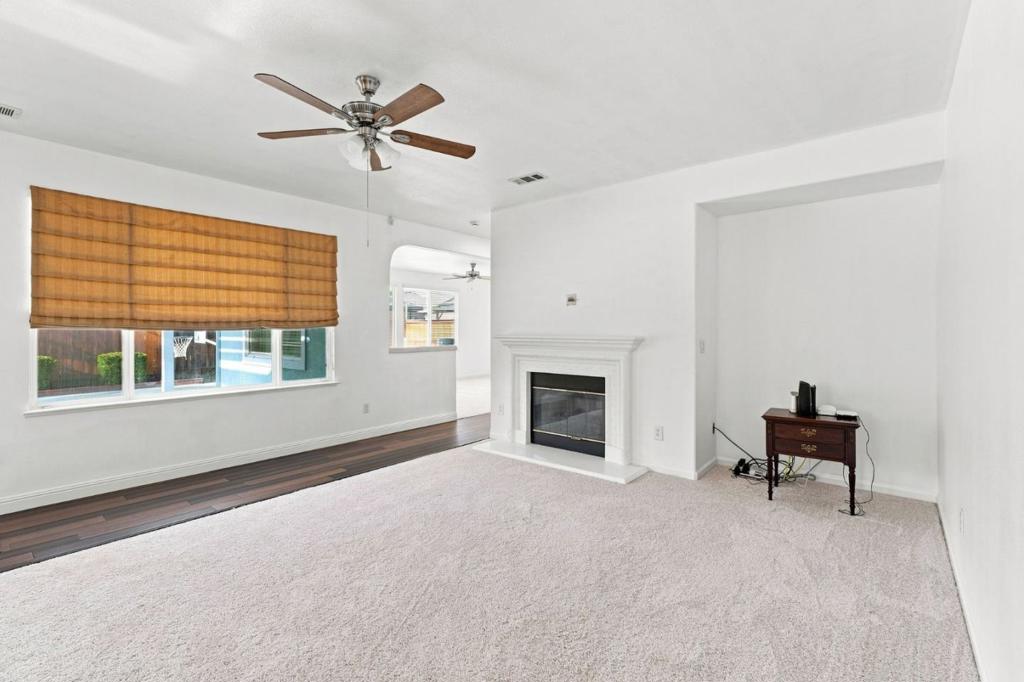 1951 Trail Way Property Photo 12
